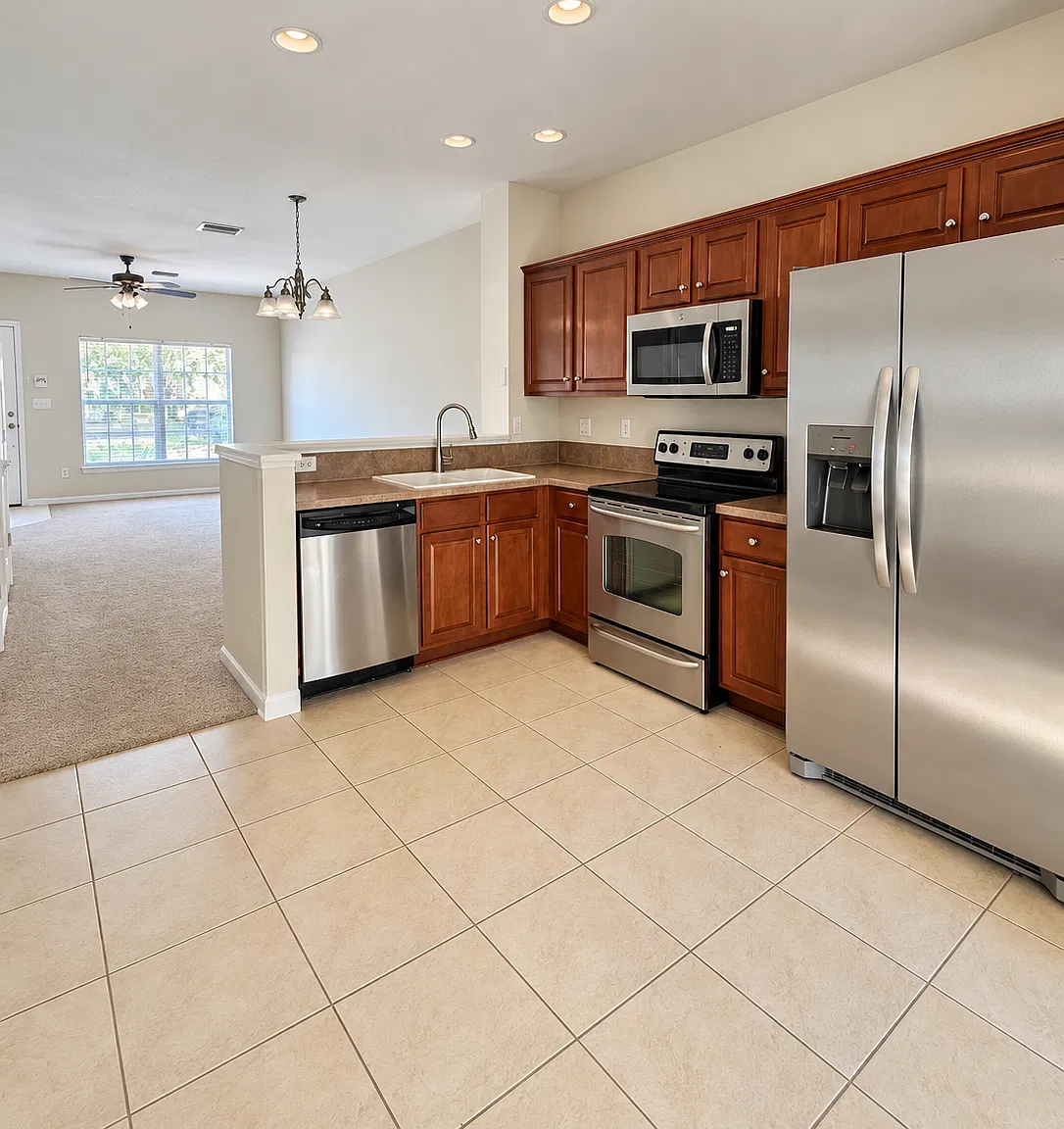 3 bed, 2.0 bath, 1248 sqft, $1,697 — Photo 4