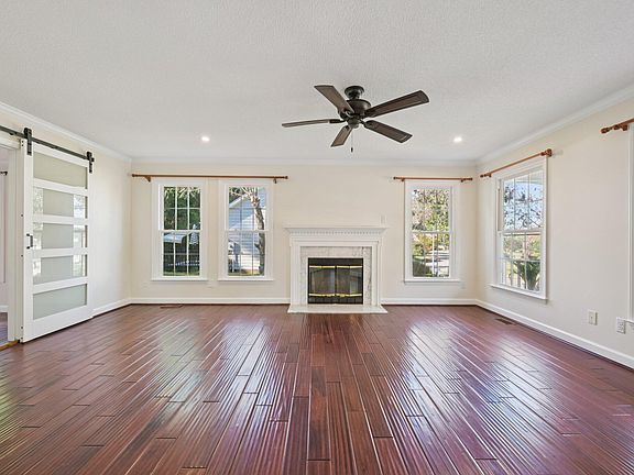 5th image of 4416 Willow Lake Rd