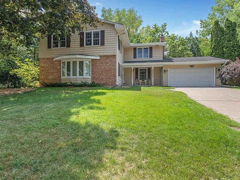1st image of 2427 Farrington Cir