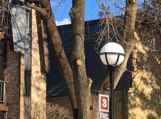 3 Stonehenge Cir APT 7, Baltimore, MD 21208