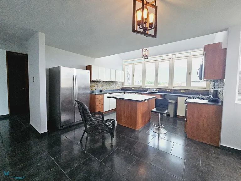 623 F10 — Photo 7
