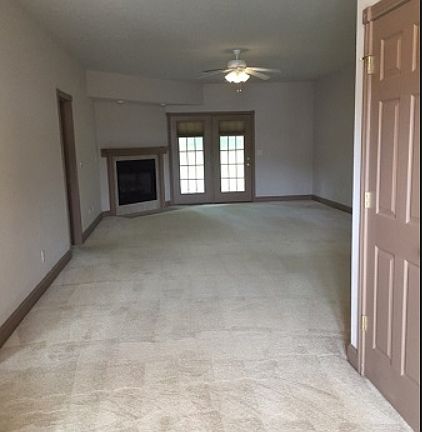Living Room with Gas Fireplace