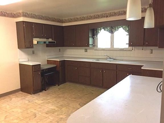 2nd image of 2075 Harrison Ave