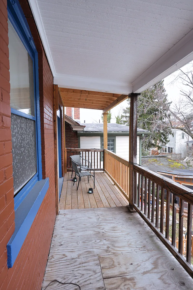 Front covered porch - 535 Gettysburg St