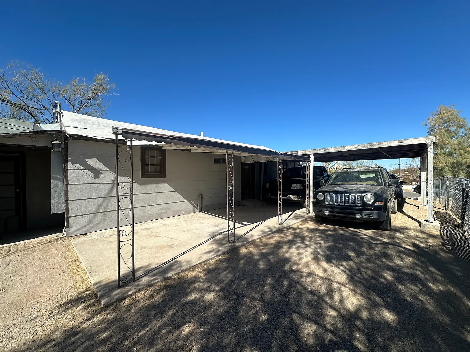 711 W Morondo Ave — Photo 3
