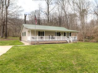 10251 Derricks Creek Rd, Charleston, WV 25320