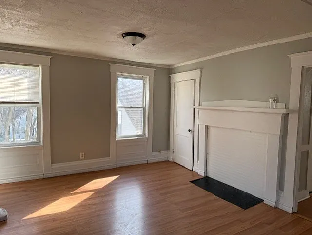 162 Hanover St #2 — Photo 2