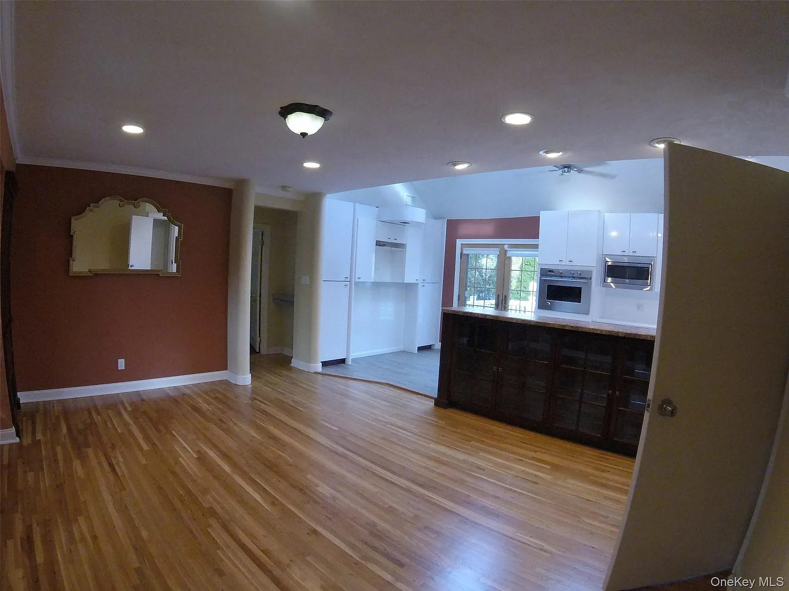 1 bed, 1.0 bath, 648 sqft, $2,600 — Photo 4
