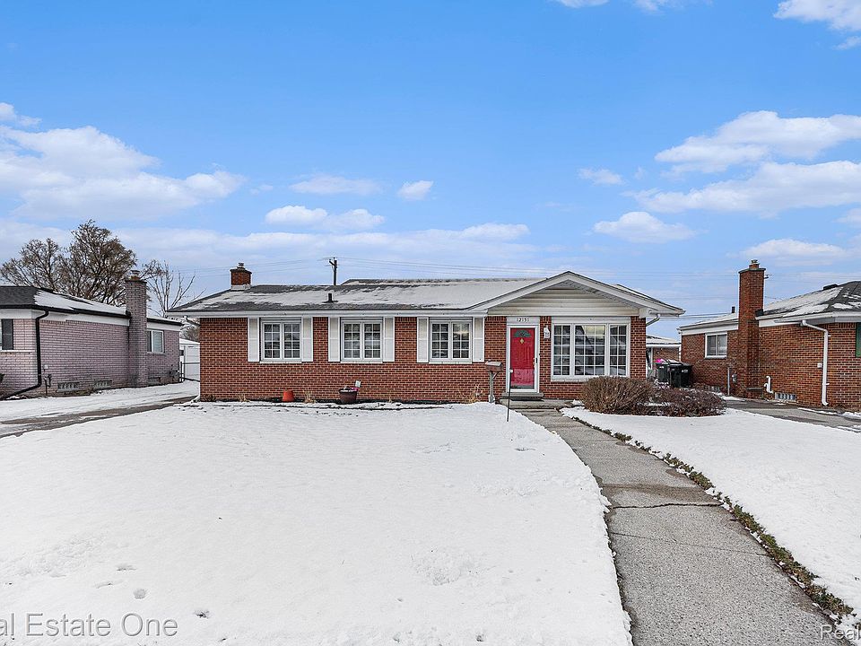 1st image of 12151 Brougham Dr