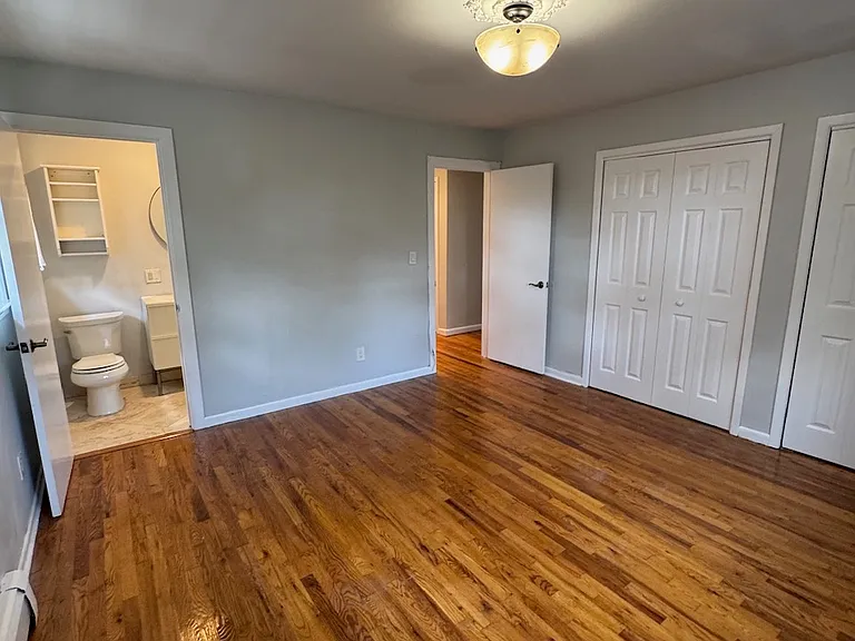 Kingsland Ln — Photo 14