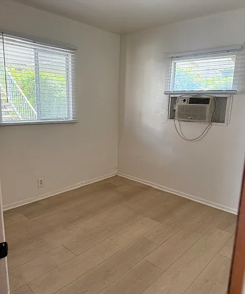2512 W Alhambra Rd #1/2 — Photo 16