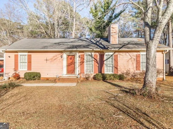 1052 Chisholm Trl, Macon, GA 31220