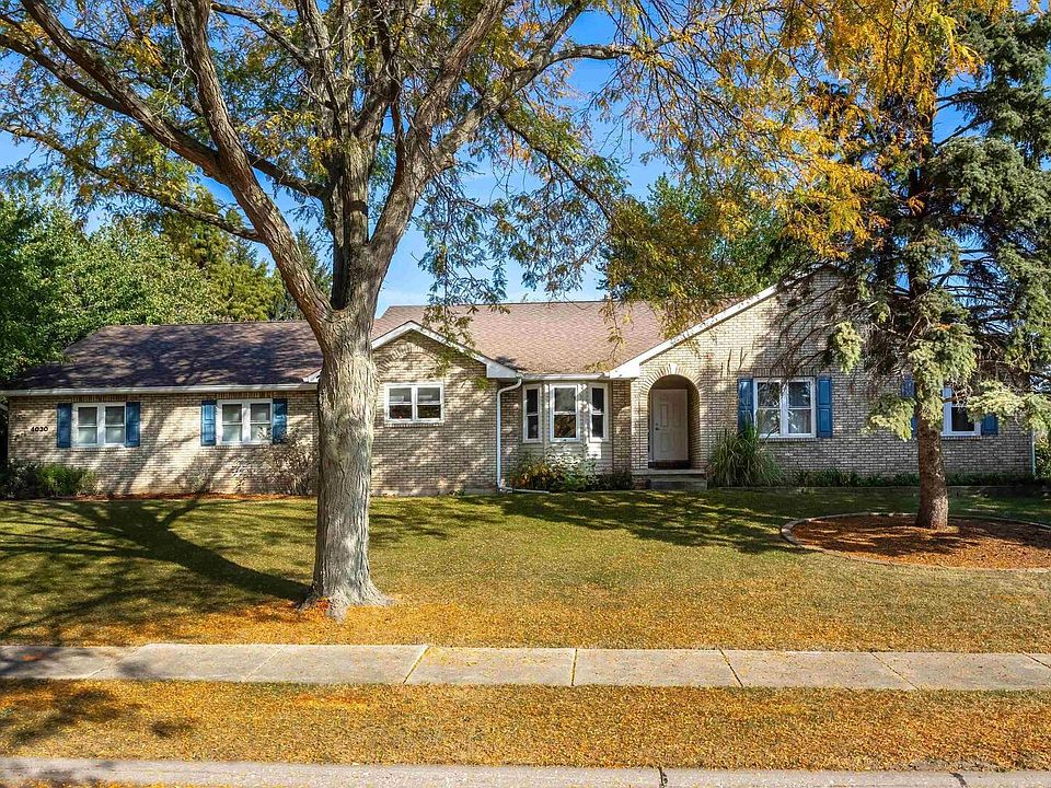 1st image of 4030 Lakehurst Ct