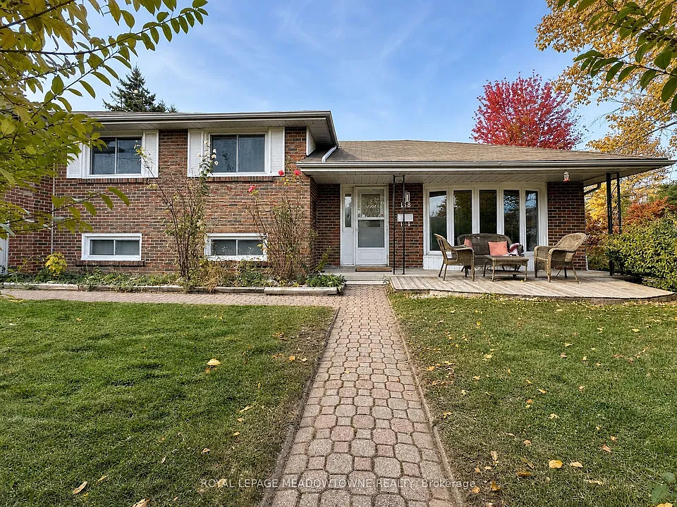 158 Coronation Dr #UPPER