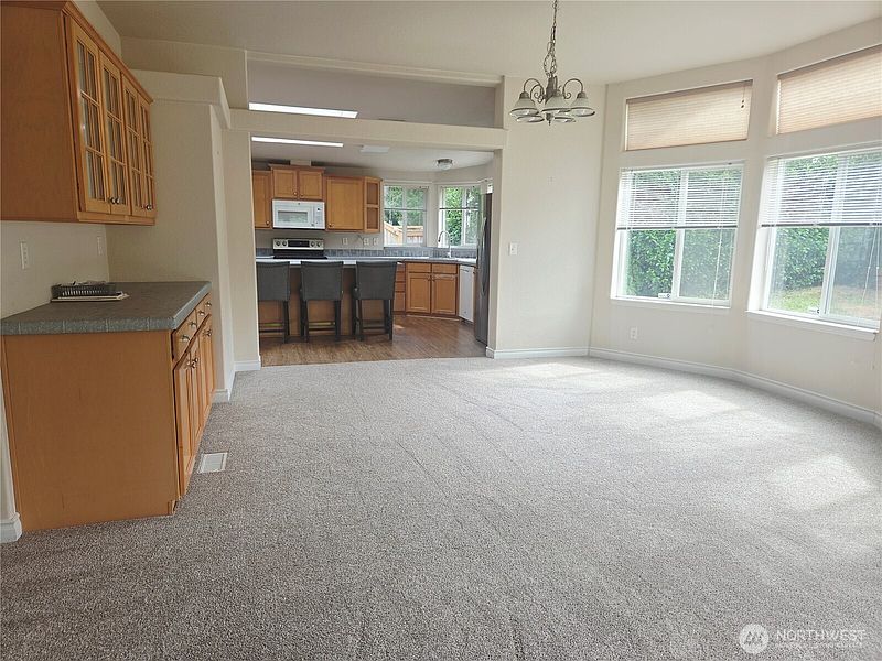 4th image of 31 Serena Place