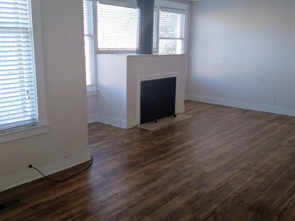1212 Dorothy Pl, Memphis, TN 38104