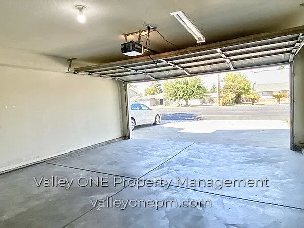 1180 E Monte Vista Ave — Photo 27