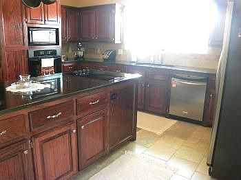 5th image of 3101 NE Mayflower Ave