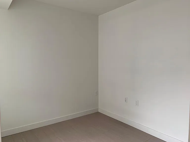 455 SW Marine Dr #519 — Photo 8