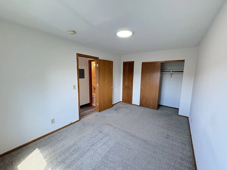 St. Croix Crossings Apartments — Photo 21
