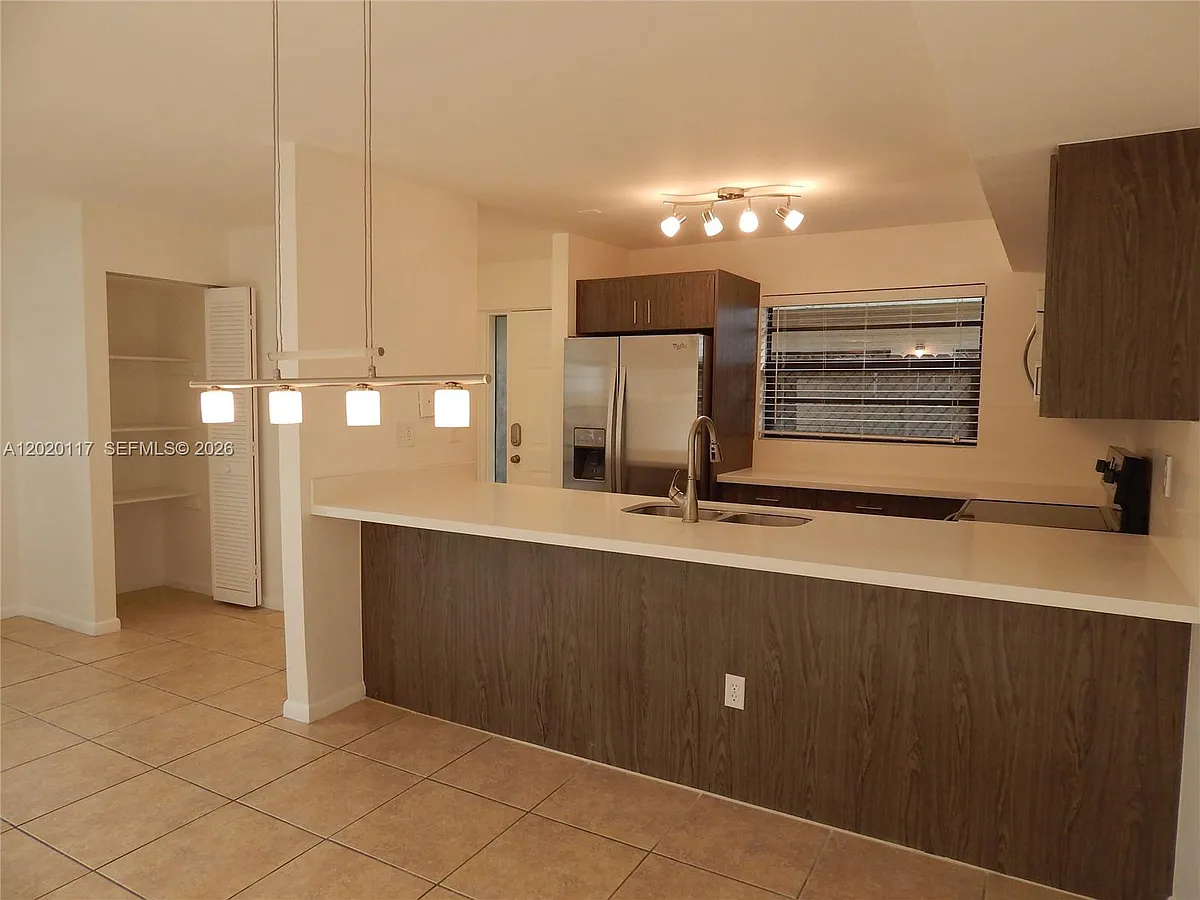 Building Photo - 3119 SW 27th Ave #3119
