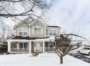 856 Ravinia Dr, Gurnee, IL 60031