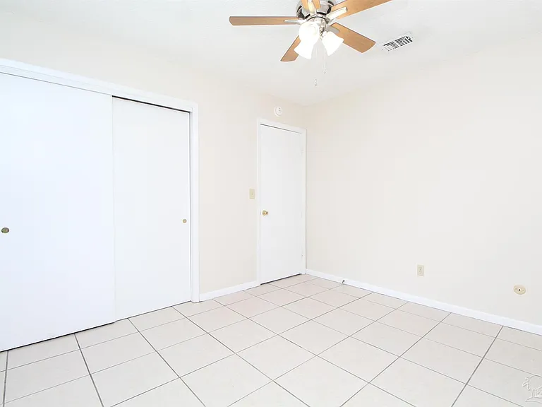 5301 Broad St — Photo 8