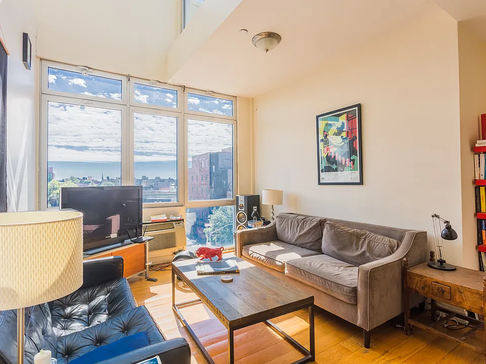 159 Evergreen Ave #2CEE
