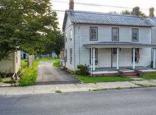 11 S Main St, Magnolia, DE 19962