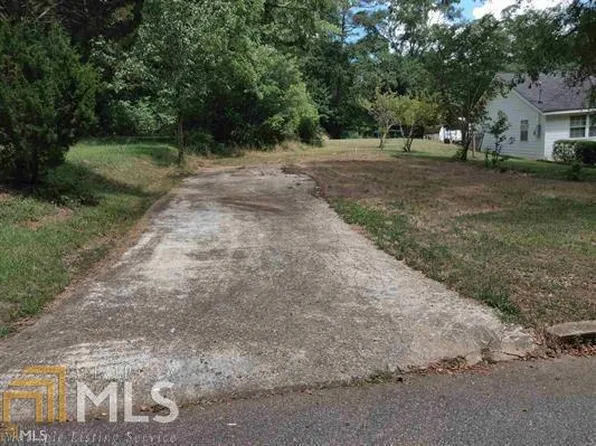 222 Taylor Cir, Palmetto, GA 30268