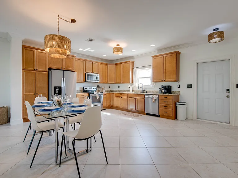 27235 Mariposa Rd — Photo 24