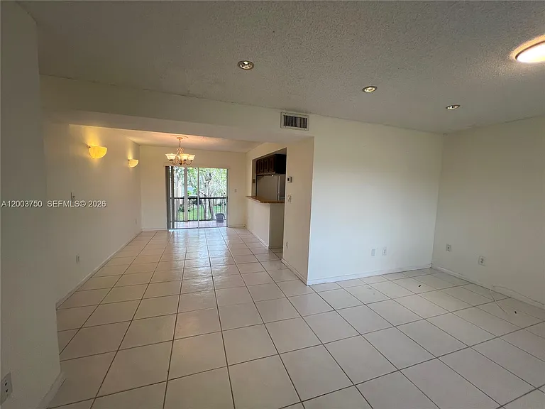 8401 SW 107th Ave #322E — Photo 6