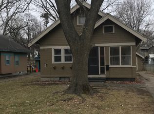 706 40th St, Des Moines, IA 50312