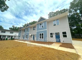 2931 Burgess Dr, Charlotte, NC 28208