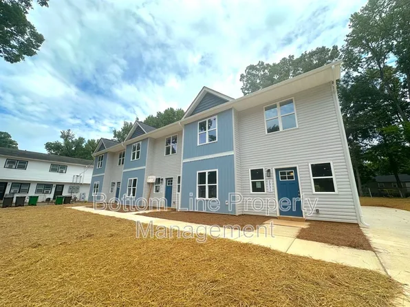 2931 Burgess Dr, Charlotte, NC 28208