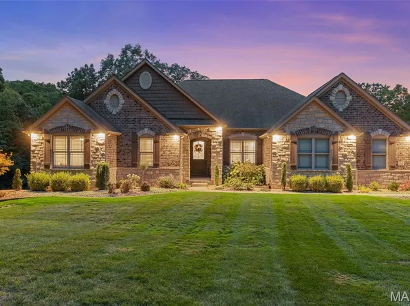 2010 Diehr Rd, Wentzville, MO 63385
