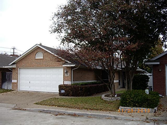 1st image of 406 Carnation Ct