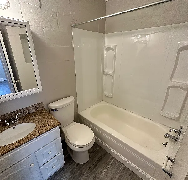 310 Walnut St #A — Photo 8