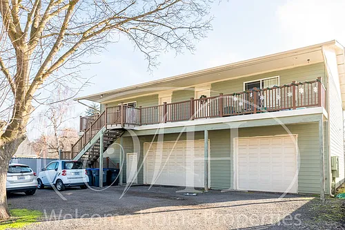 132 E Birch St Photo 1