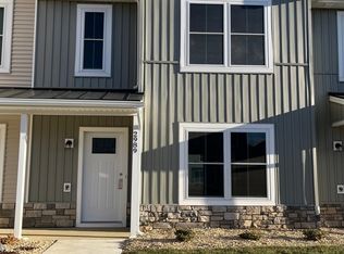 2989 Locust Hill Dr, Harrisonburg, VA 22801