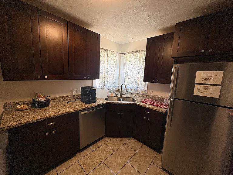 827 SW Hedgewood Ave — Photo 6