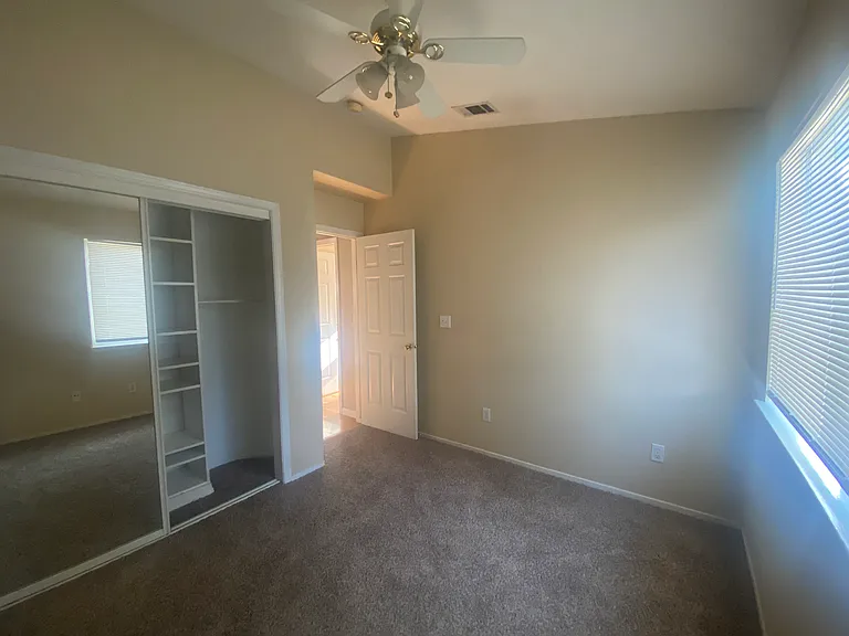 5344 W Sunnyside Ct — Photo 13