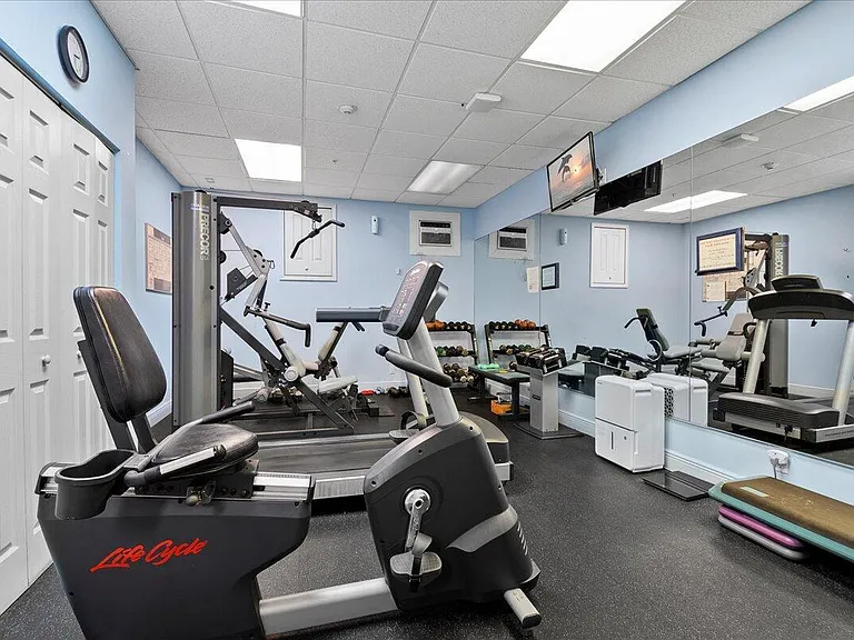5420 N Ocean Dr #1705 — Photo 31