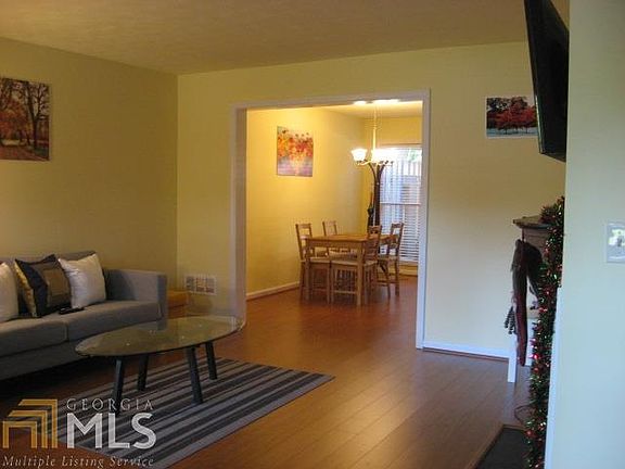 3rd image of 4148 Paddington Dr