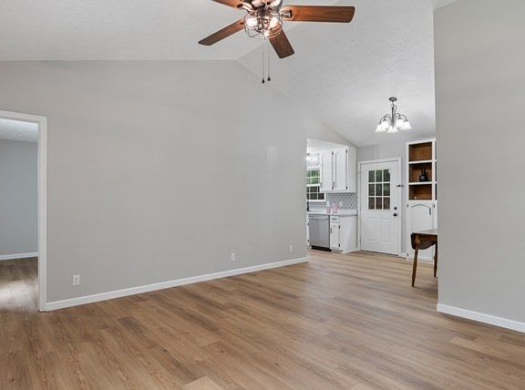 3rd image of 3550 Pointe Cove Cir