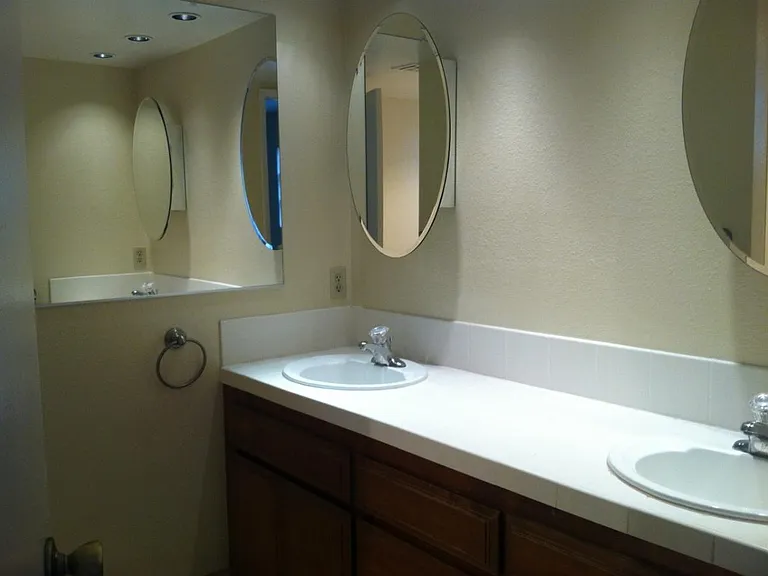 1652 Sunset Cliffs Blvd — Photo 6