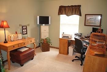 3rd image of 521 N Chisholm Way