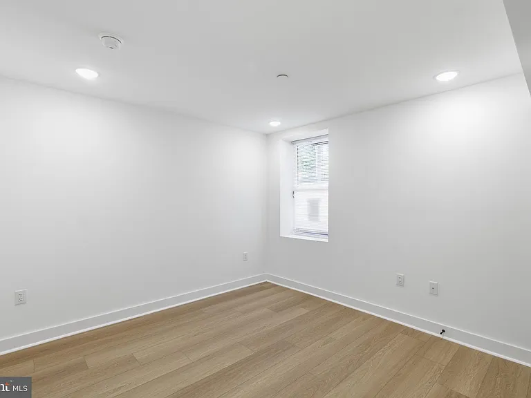 2505 N 11th St #1 — Photo 11