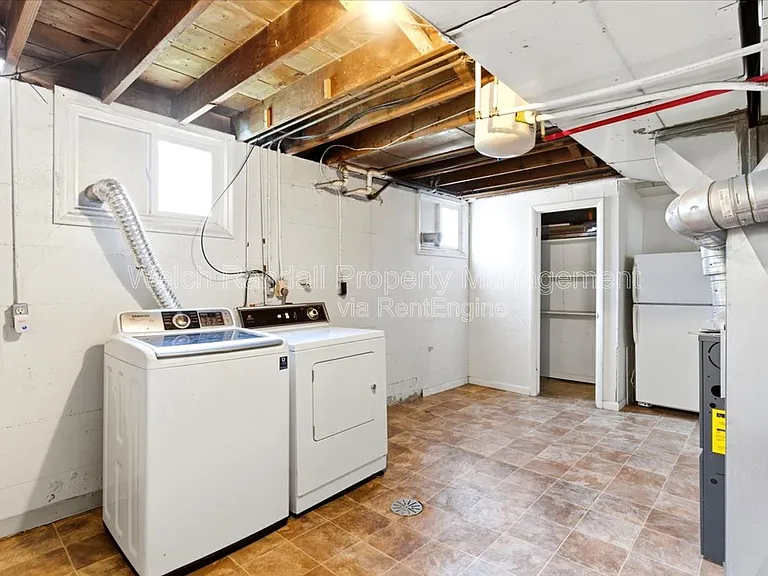 2709 Gramercy Ave #B — Photo 18