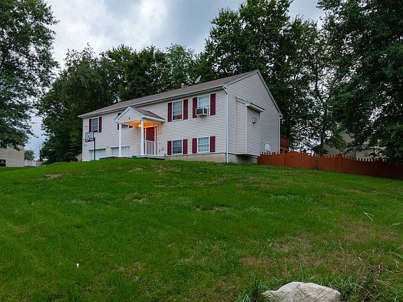 4th image of 4 Berwick Ave